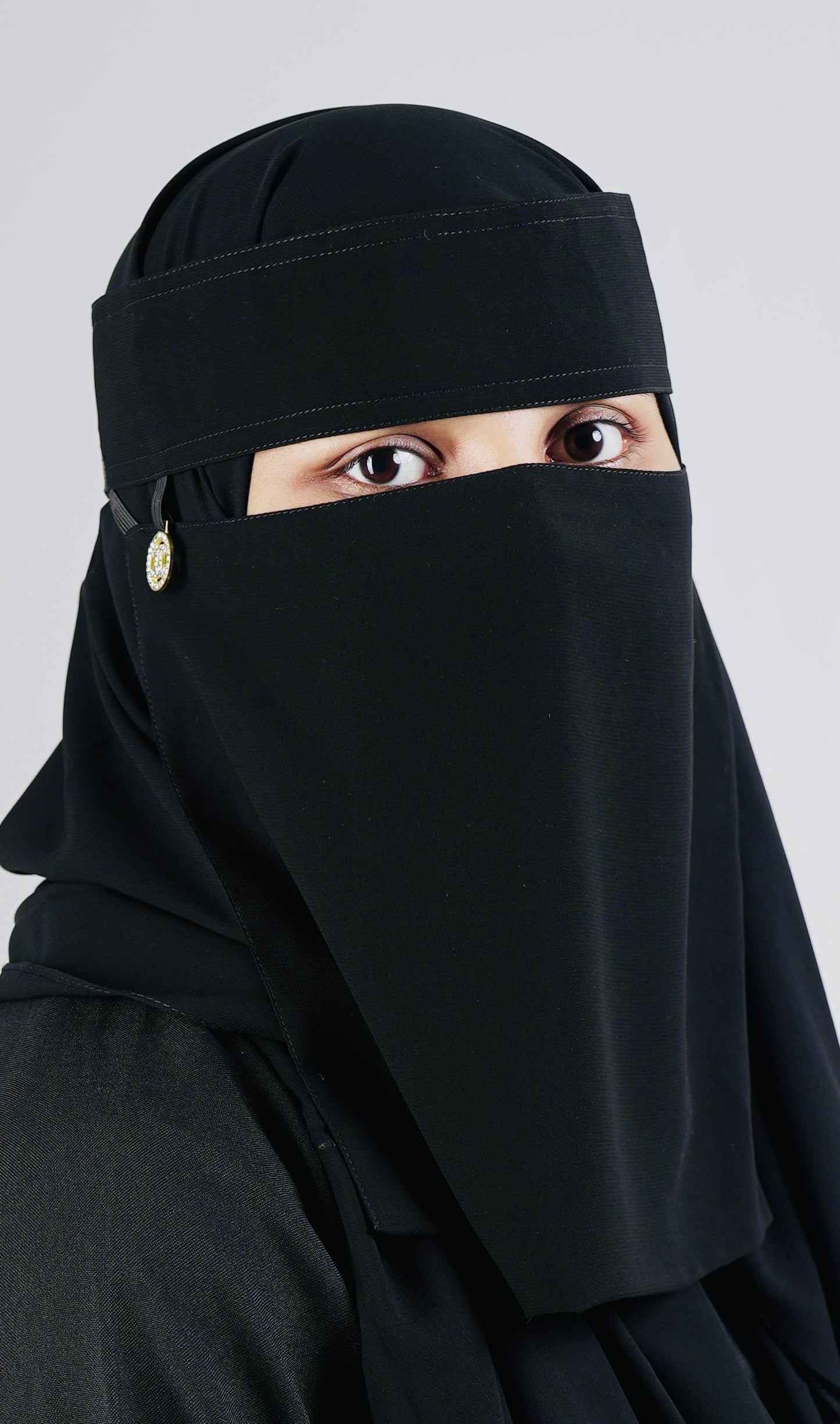 Liara Medium With Round locket Saudi Style Niqab (10" x 12") ( M )