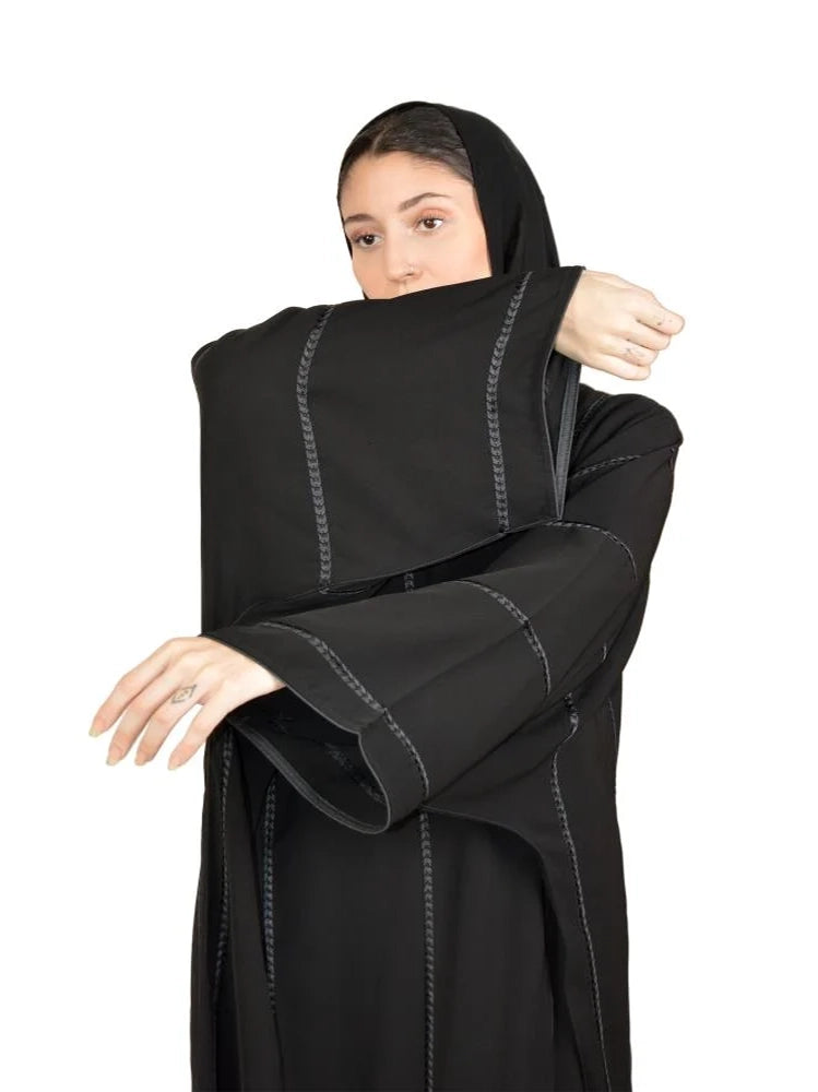 Liara Noir – Embellished Black Abaya