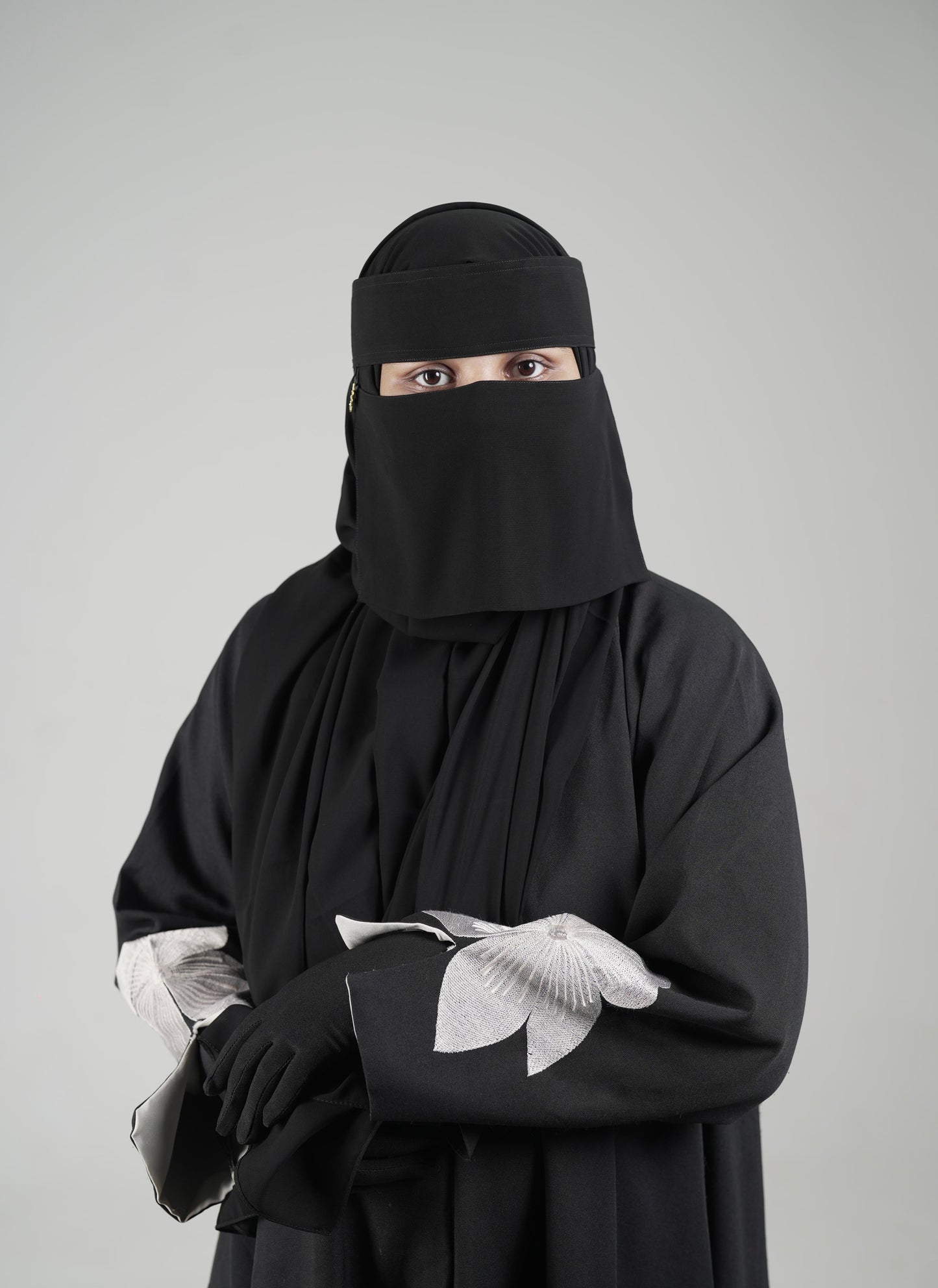 Liara Mini Small Normal With Leef locket Saudi Style Niqab (6"X12") XS
