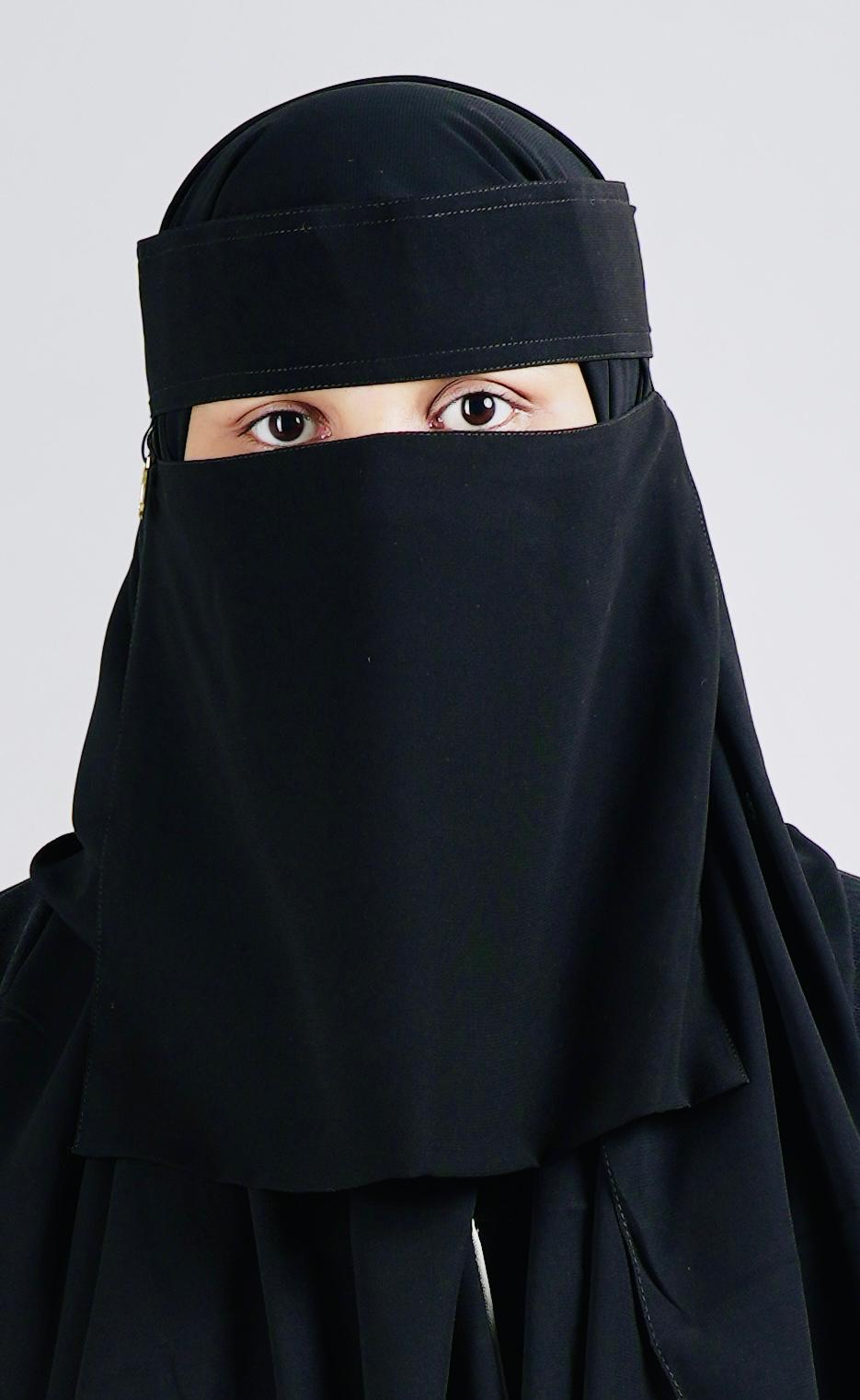 Liara Medium With Round locket Saudi Style Niqab (10" x 12") ( M )